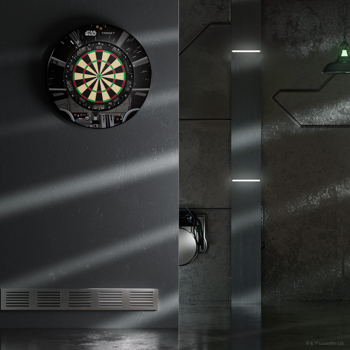 Target Star Wars Bundle - Millennium Falcon - Dartboard & Surround